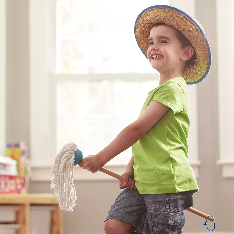 Melissa and Doug Let's Play House! Dust， Sweep and Mop Set