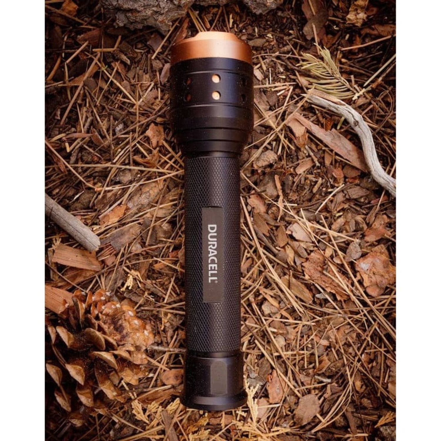 Aluminum Focusing LED Flashlight by Duracell Inc. DUR8272DF1000