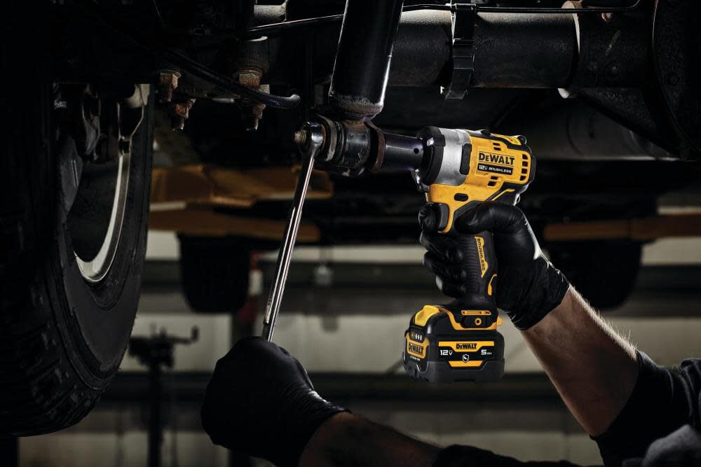 DEWALT 12V MAX Impact Wrench Kit 1/2" DCF901GJ1G1 from DEWALT