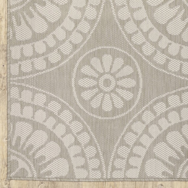 Paloma Floral Medallions Patio Rug Gray ivory Captiv8e Designs