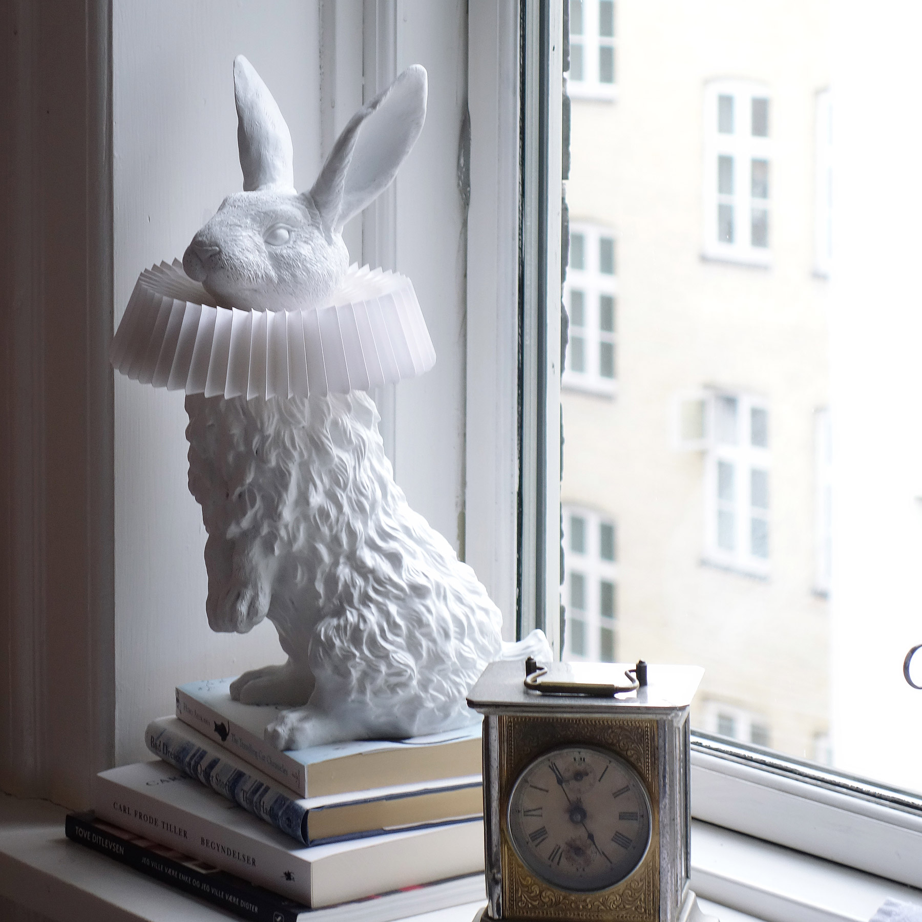 Rabbit X Table Lamp