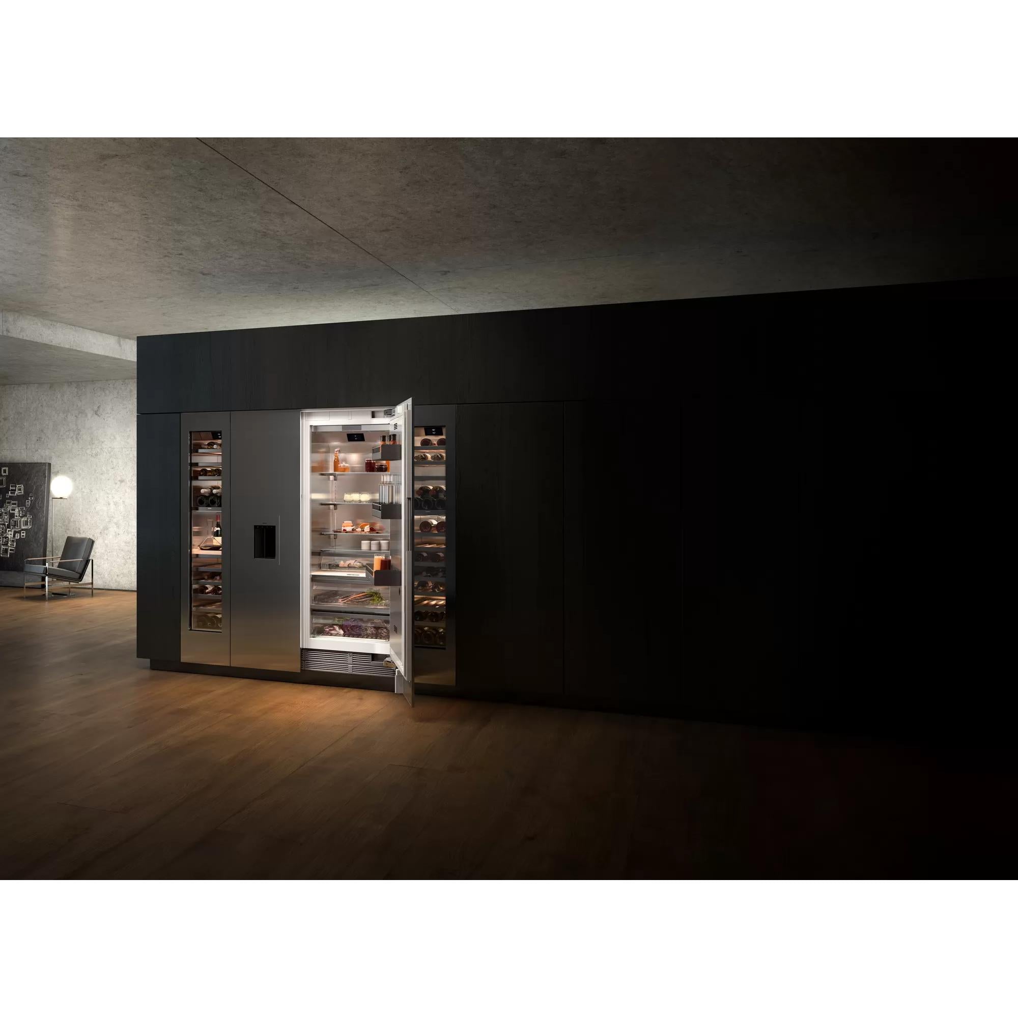 Gaggenau 11.2 cu.ft. Upright Freezer with Exterior Ice and Water Dispensing System RF463707