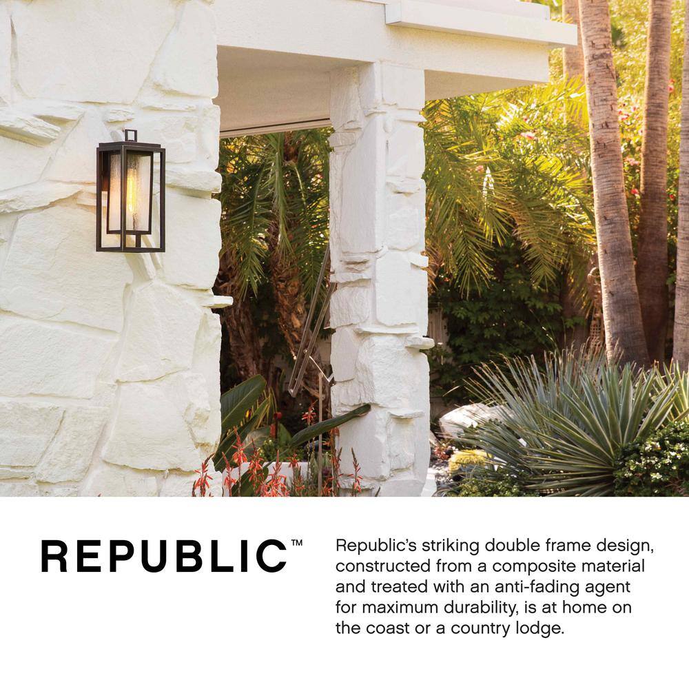 HINKLEY Hinkley Republic Medium Outdoor Wall Mount Lantern Black 1004BK