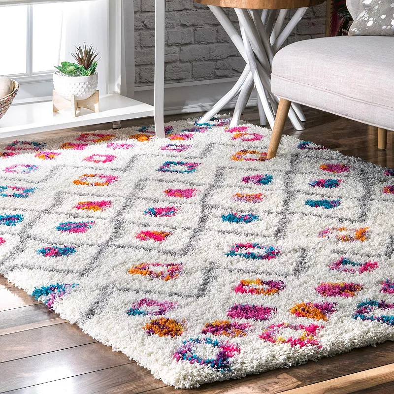 nuLOOM Tatyana Moroccan Diamond Geometric Shag Rug