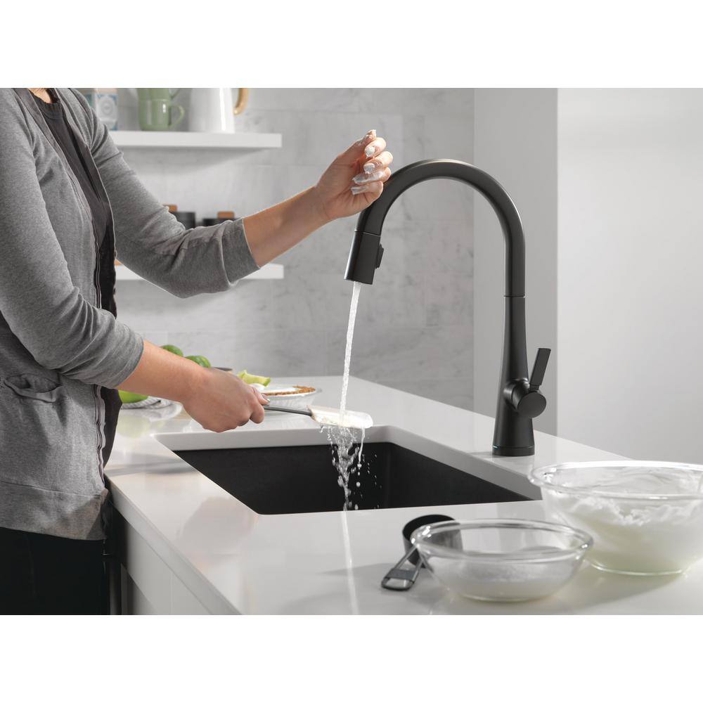 Delta Monrovia Single-Handle Pull Down Sprayer Kitchen Faucet with Touch2O Technology in Matte Black 9191T-BL-DST