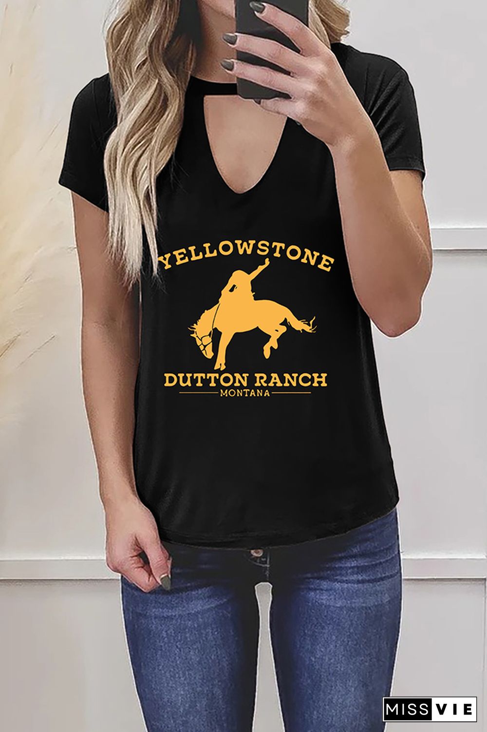 Yellowstone Graphic Tees for Women Wholesale Short Sleeve T shirts Top