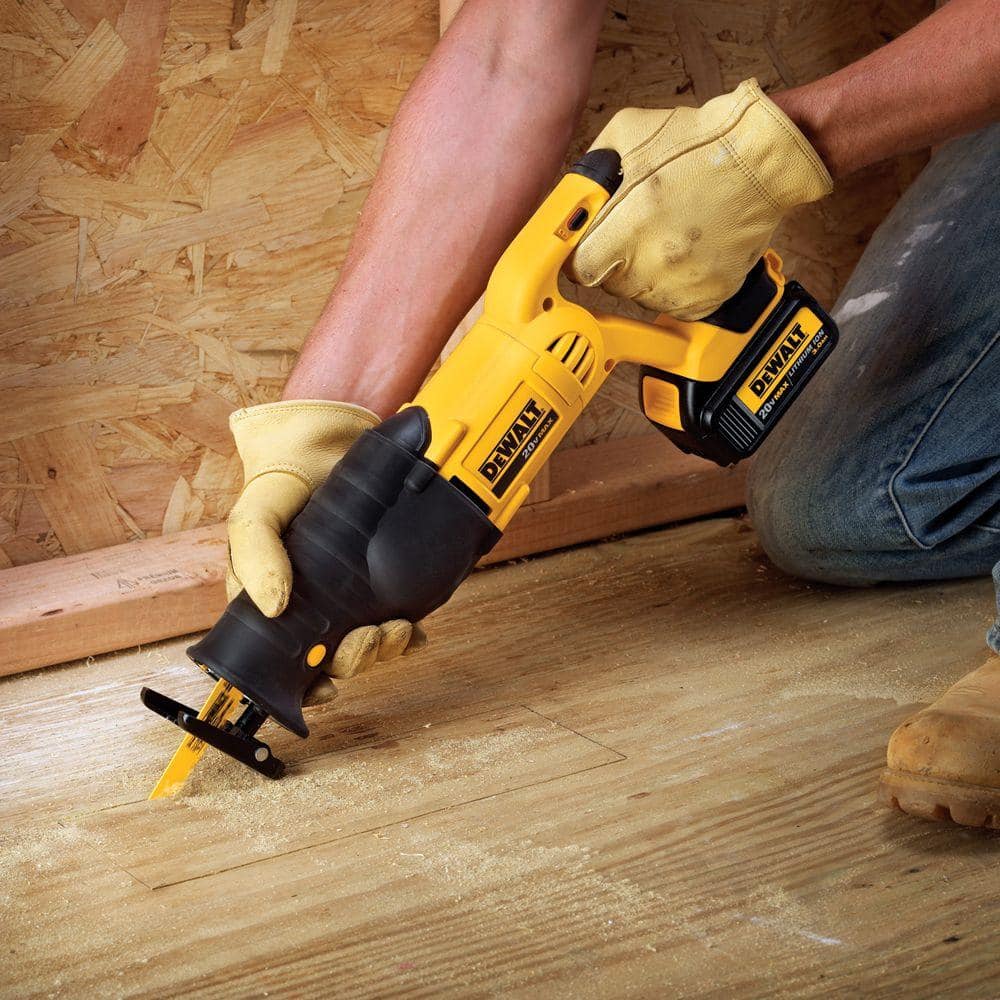 DEWALT DCS380BW230 20-Volt MAX Cordless Reciprocating Saw with (1) 20-Volt Battery 3.0Ah