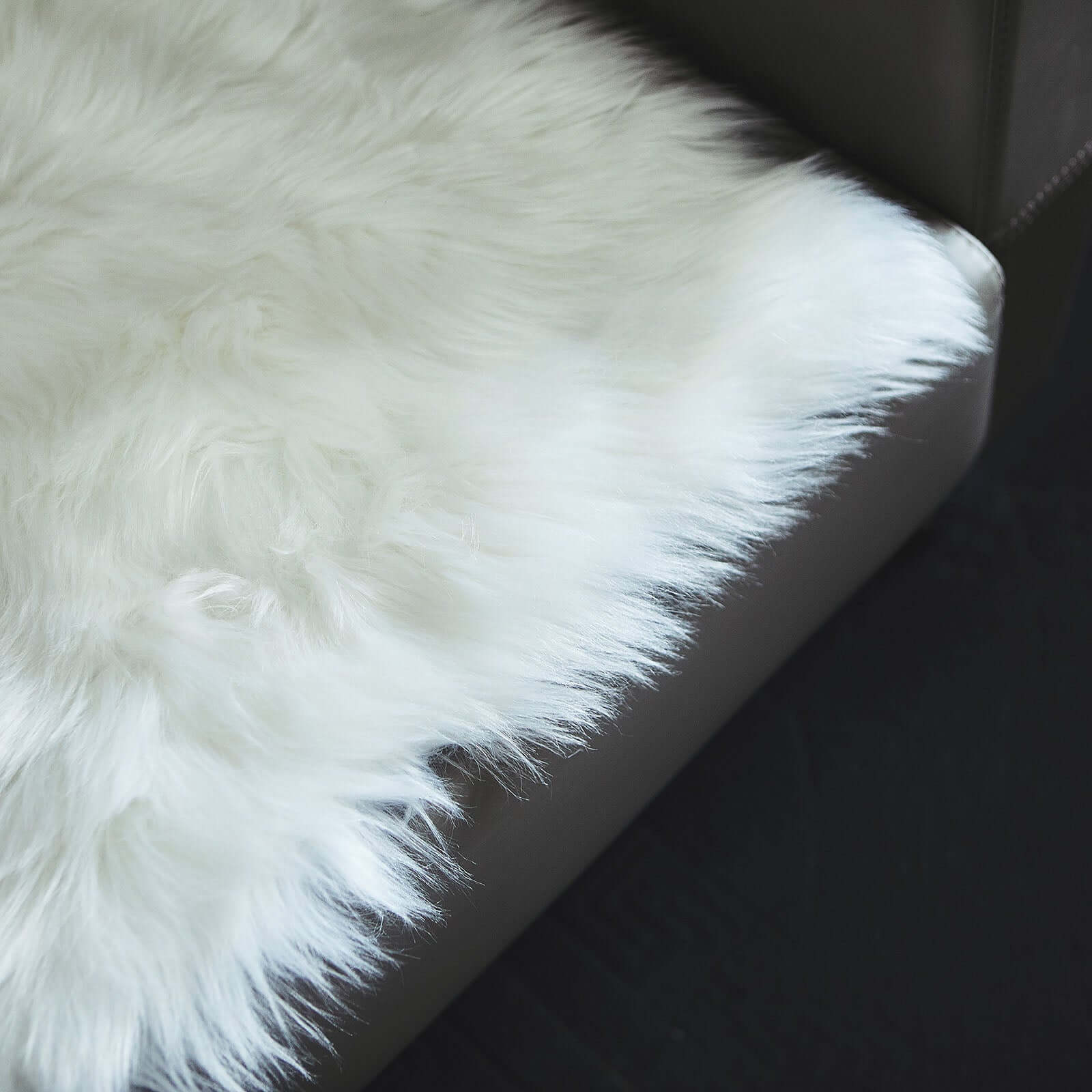 Soft White Faux Sheepskin Fur Square Seat Cushion Cover, Small Shag Area Rug 20