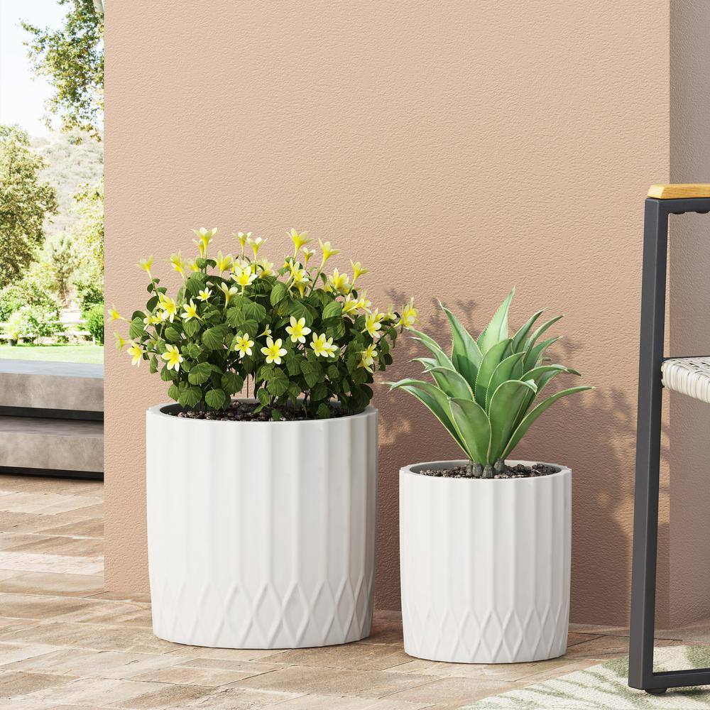 Noble House Gilmanton 12.5 in. and 10 in. Tall Antique White Lightweight Concrete Outdoor Planter Set (2-Packs) 107706