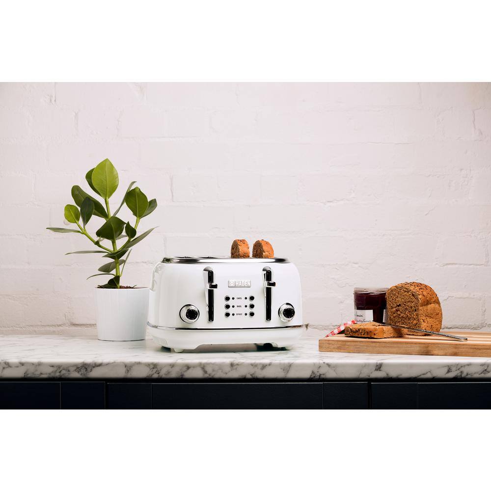 HADEN Heritage 1500-Watt 4-Slice White Wide Slot Retro Toaster with Removable Crumb Tray and Browning Control 75013