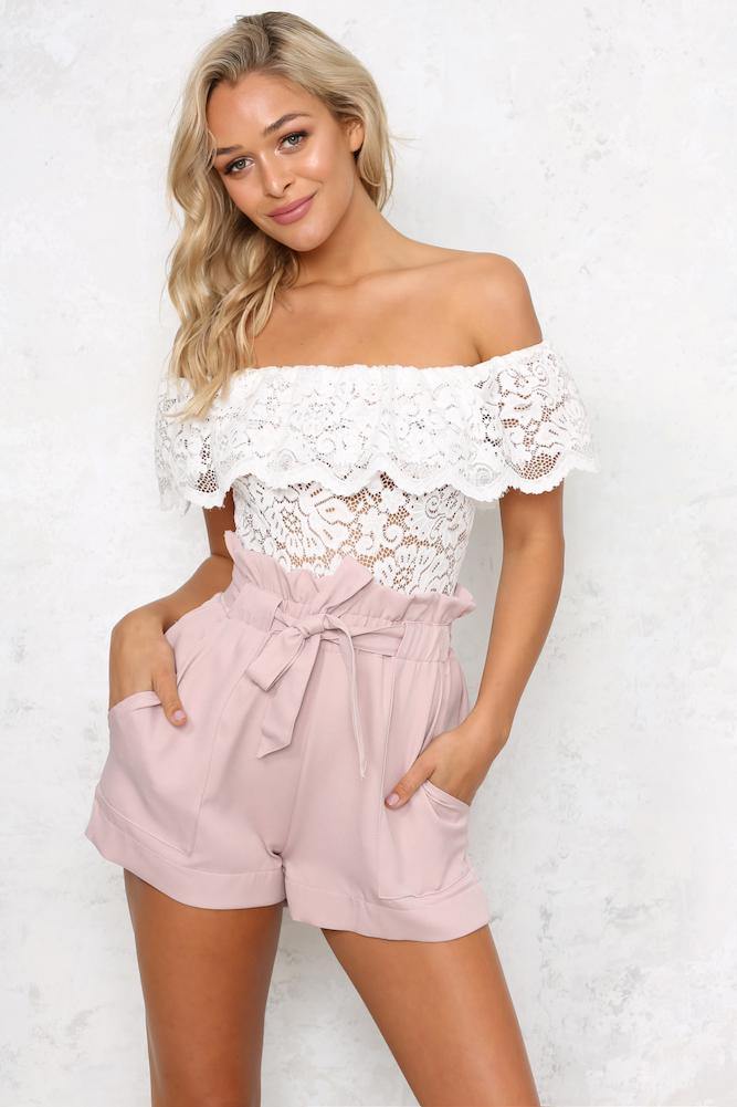 Lost In Rome Shorts Blush