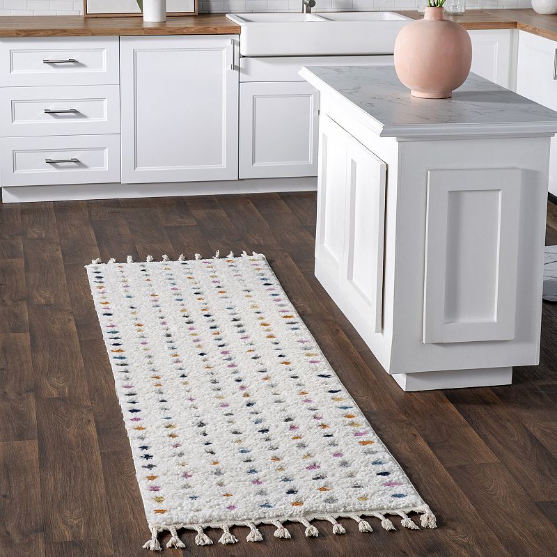 nuLoom Behati High-Low Polka Dot Tassel Area Rug