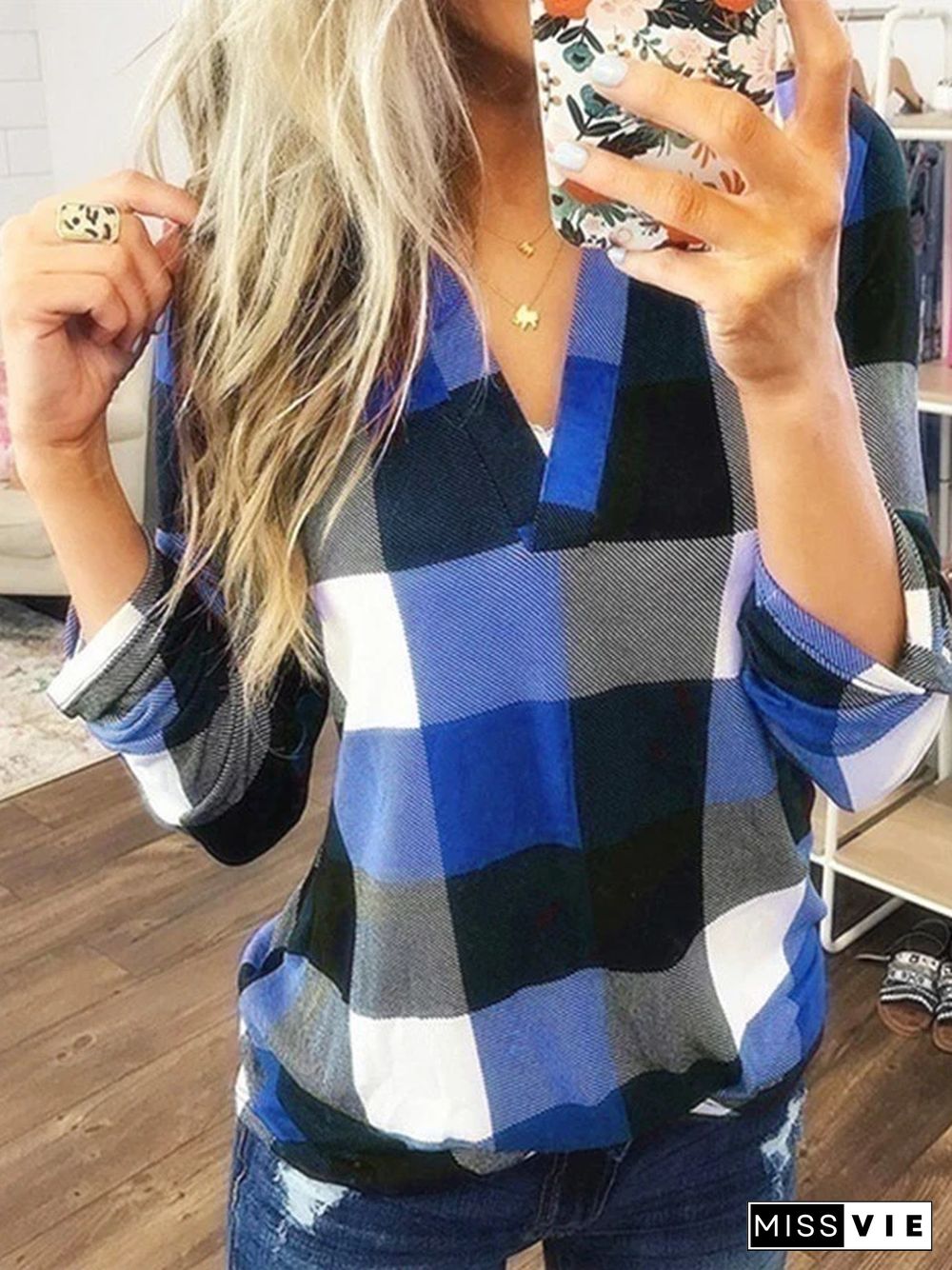 Best Selling Spring and Autumn Shirt Plaid Printed V-Neck Long Sleeve T-shirt