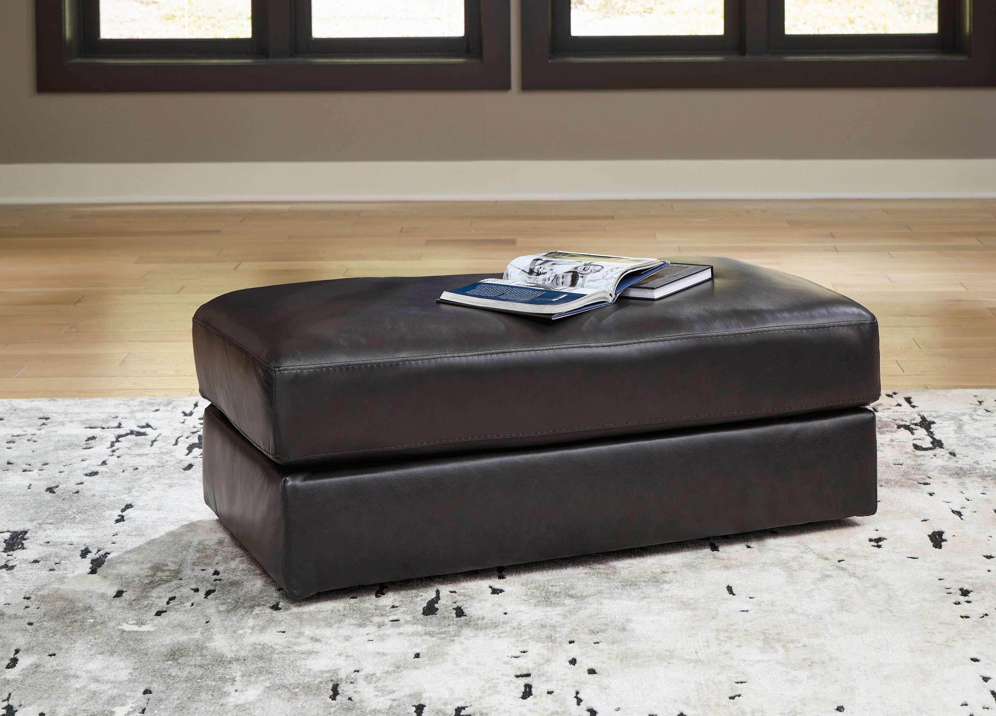 (Online Special Price) Amiata Onyx Leather Ottoman