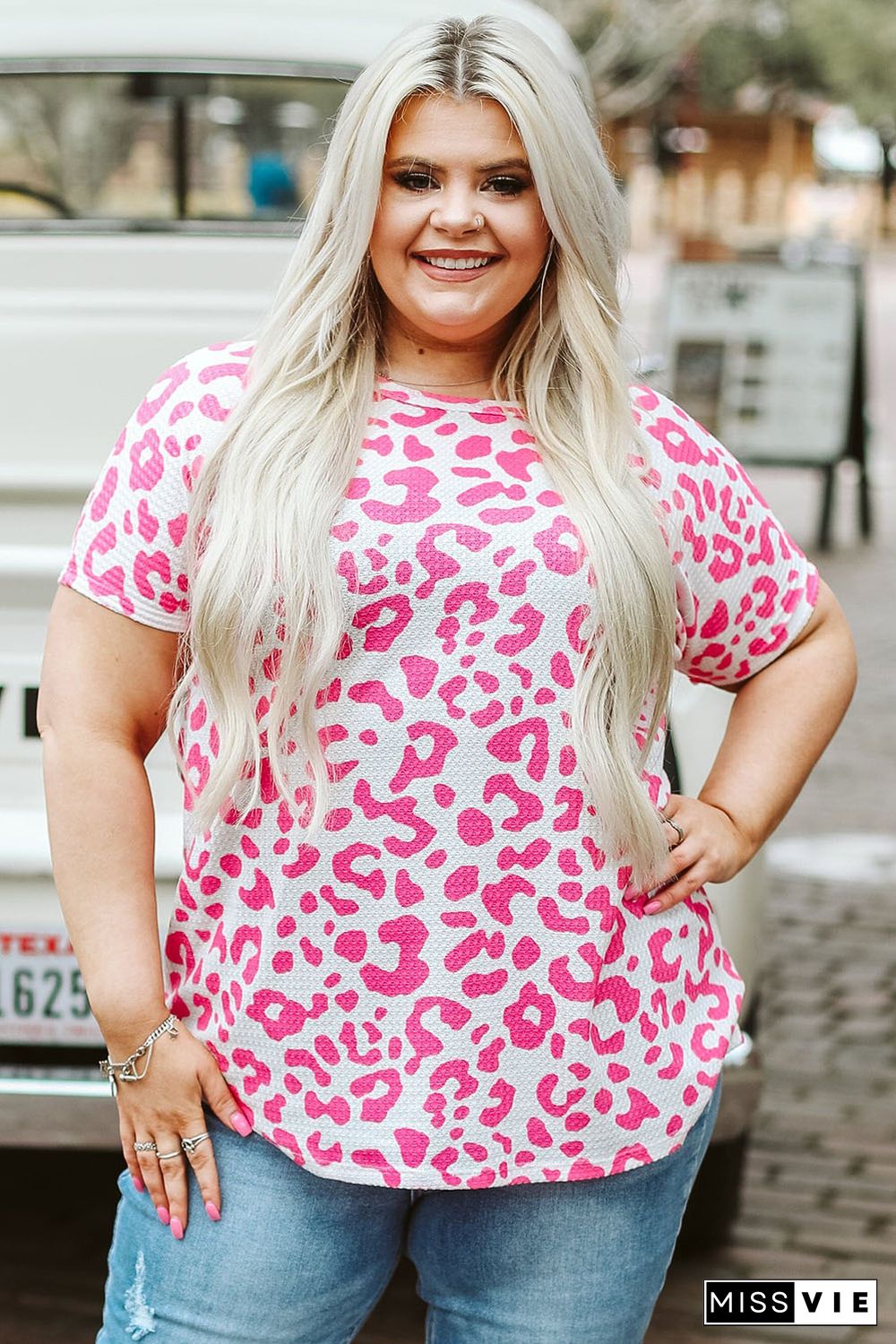 Rose Leopard Print Textured Knit Short Sleeve Plus Size T Shirt