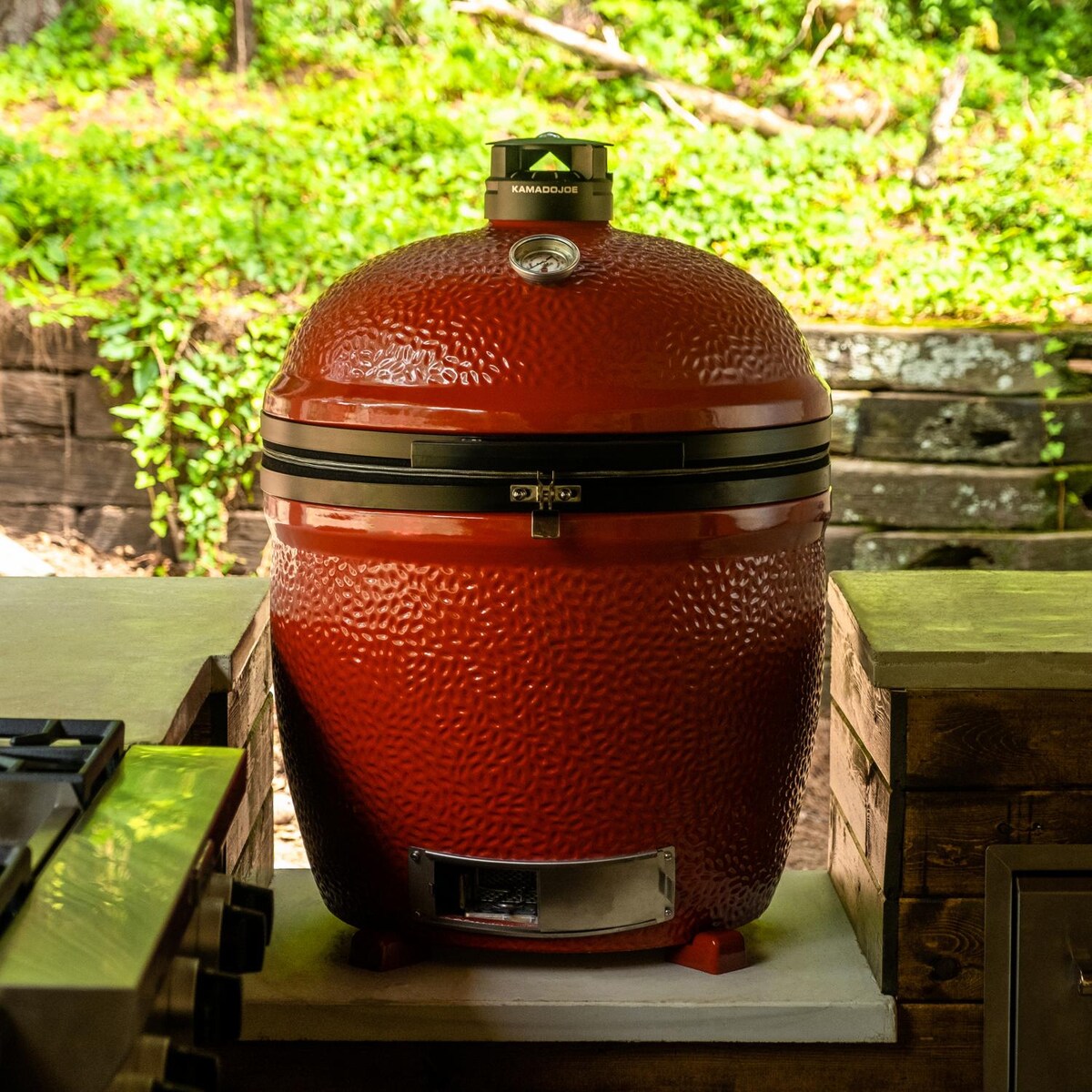 Kamado Joe Big Joe III 24-inch Standalone Charcoal Grill in Red，  Grill Gripper， and Ash Tool