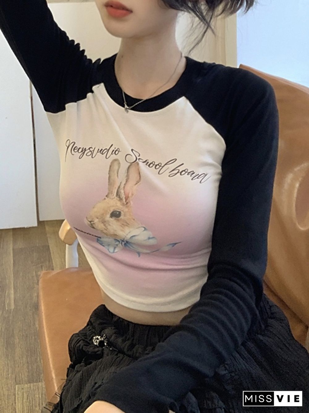 Rabbit Print Raglan Crop Long Sleeve Tee