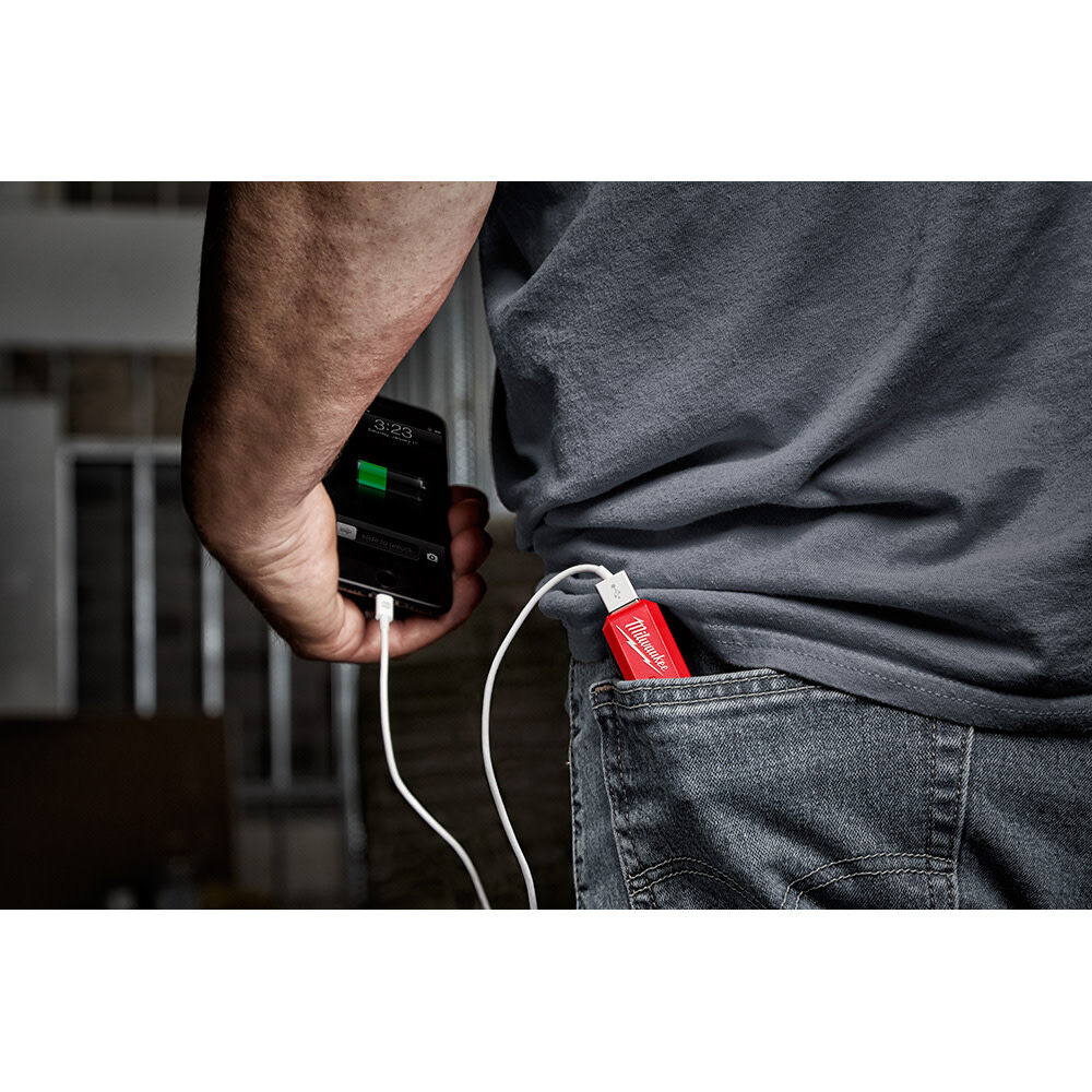 Milwaukee REDLITHIUM USB Charger and Portable Power Source 48-59-2012 from Milwaukee