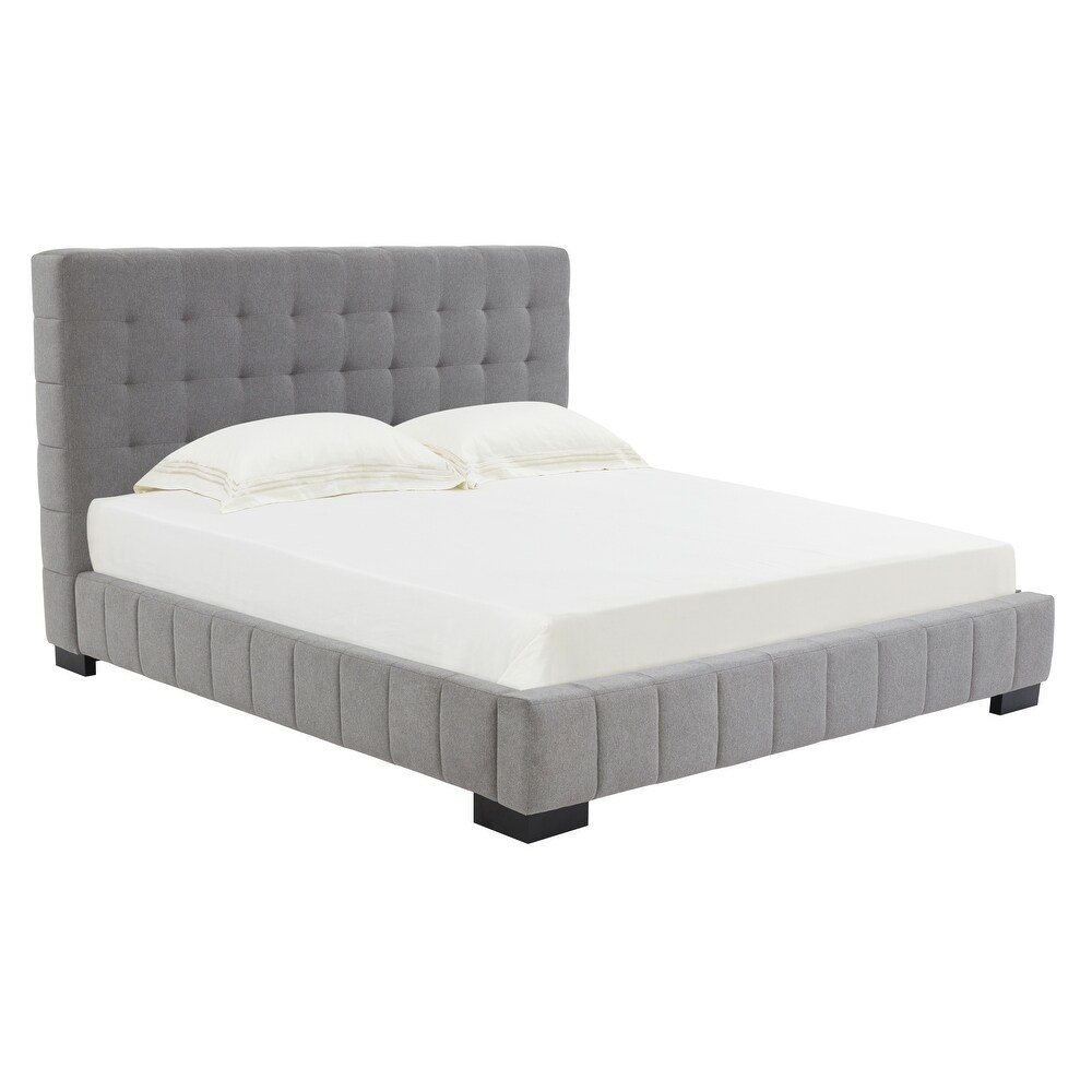 SAFAVIEH Couture Vivaldi Tufted Linen Bed