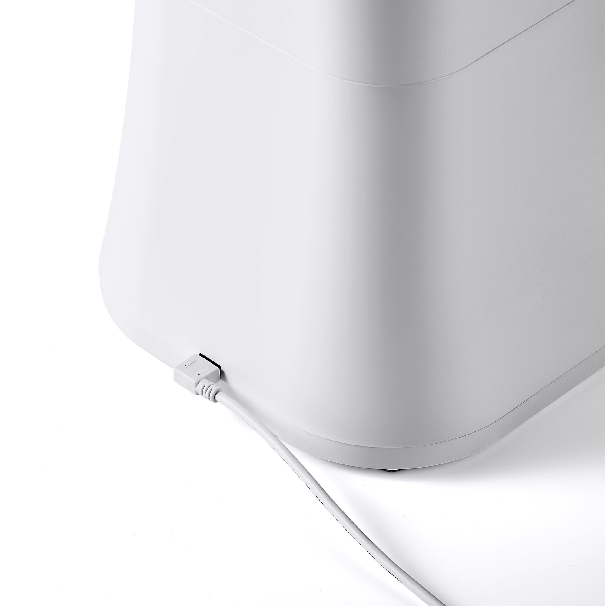 Dogness White Everyday Automatic Feeder， 9 Liters