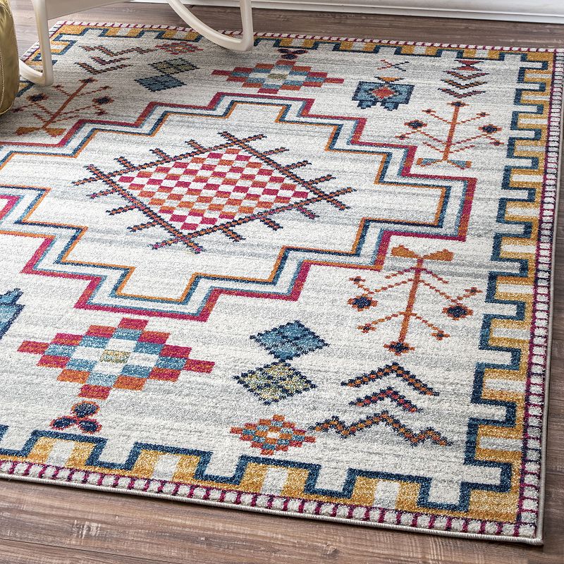 nuLOOM Richelle Tribal Medallion Rug