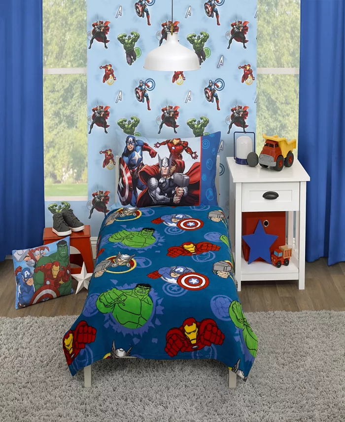 Marvel Avengers Fight the Foes Toddler Blanket