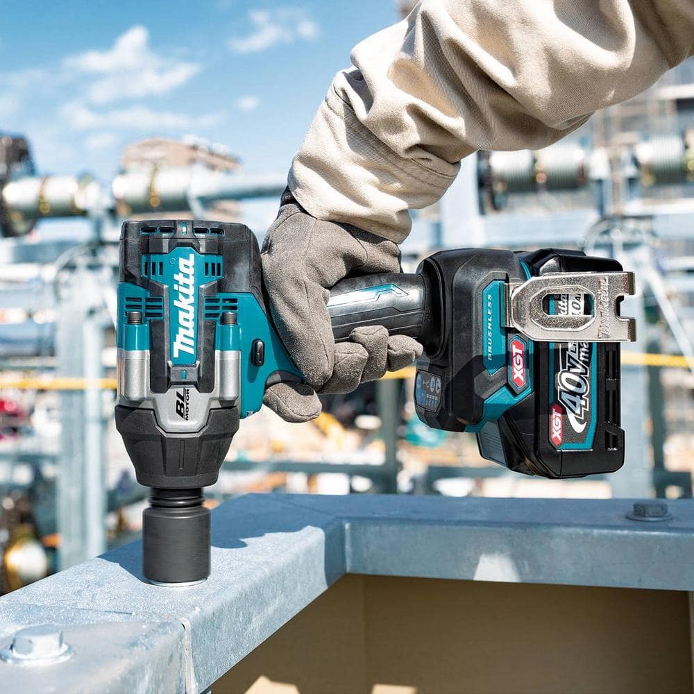 Makita 40V max XGT Brushless Cordless 4-Speed Mid-Torque 1/2 in. Impact Wrench Kit w/Detent Anvil, 2.5Ah GWT08D