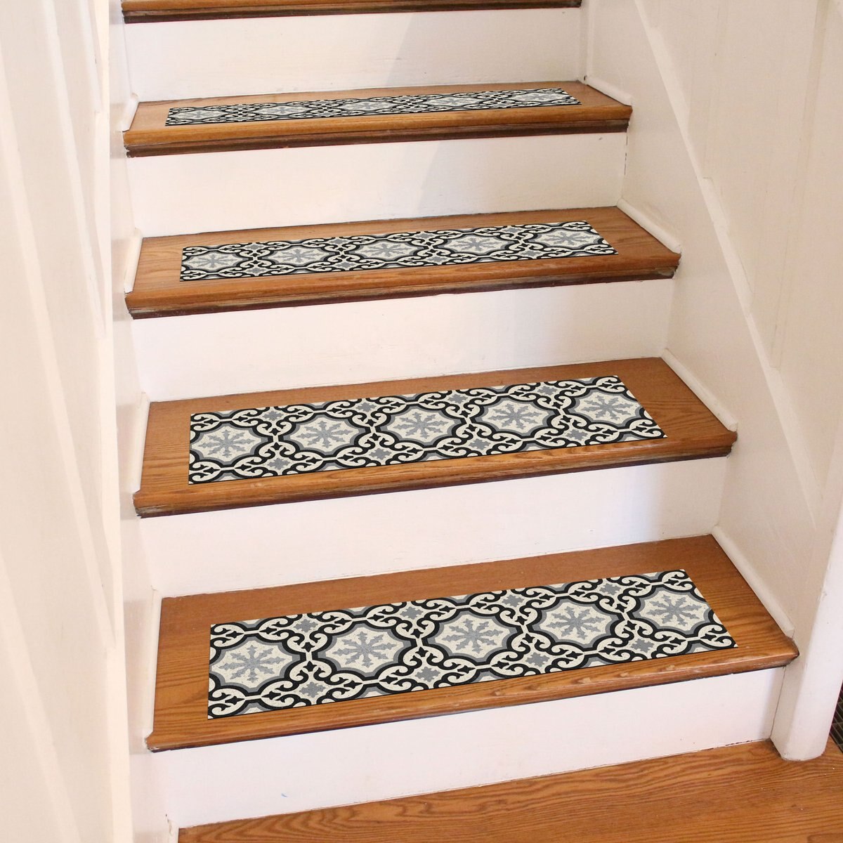 Bungalow Flooring FlorArt Chelsey Noir Indoor Stair Treads， 4-pack