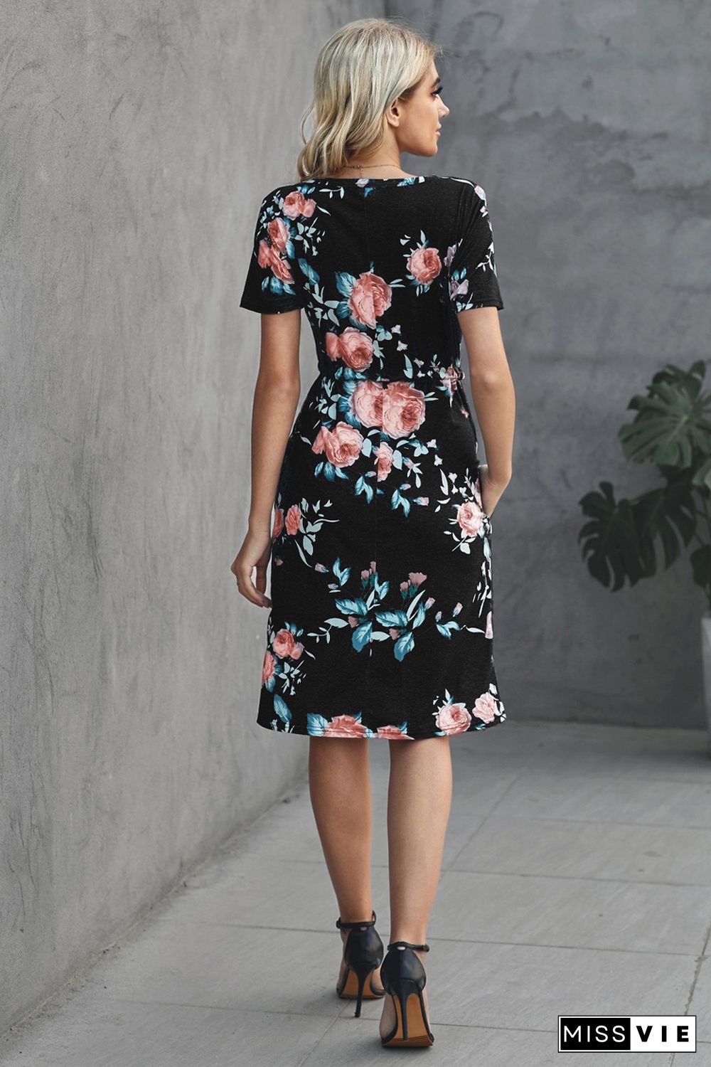 Black Short Sleeve Pocketed Drawstring Casual Floral Dress