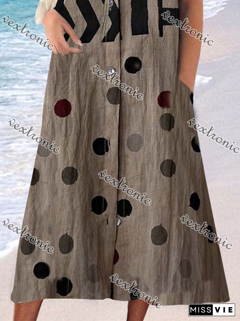 Women's Dark Brown Scoop Neck Short Sleeve Printed Maxi Dress