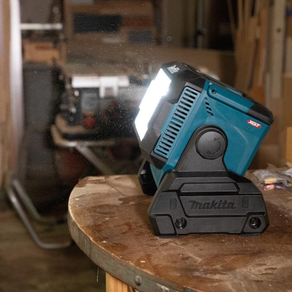 Makita 40V max XGT Cordless Work Light Bare Tool ML009G from Makita