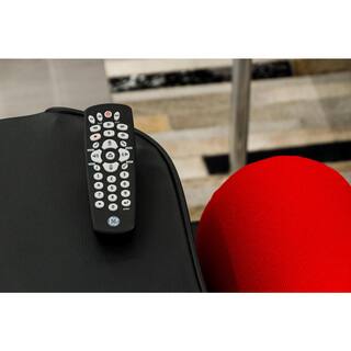 GE 3-Device Universal TV Remote Control in Black 34456