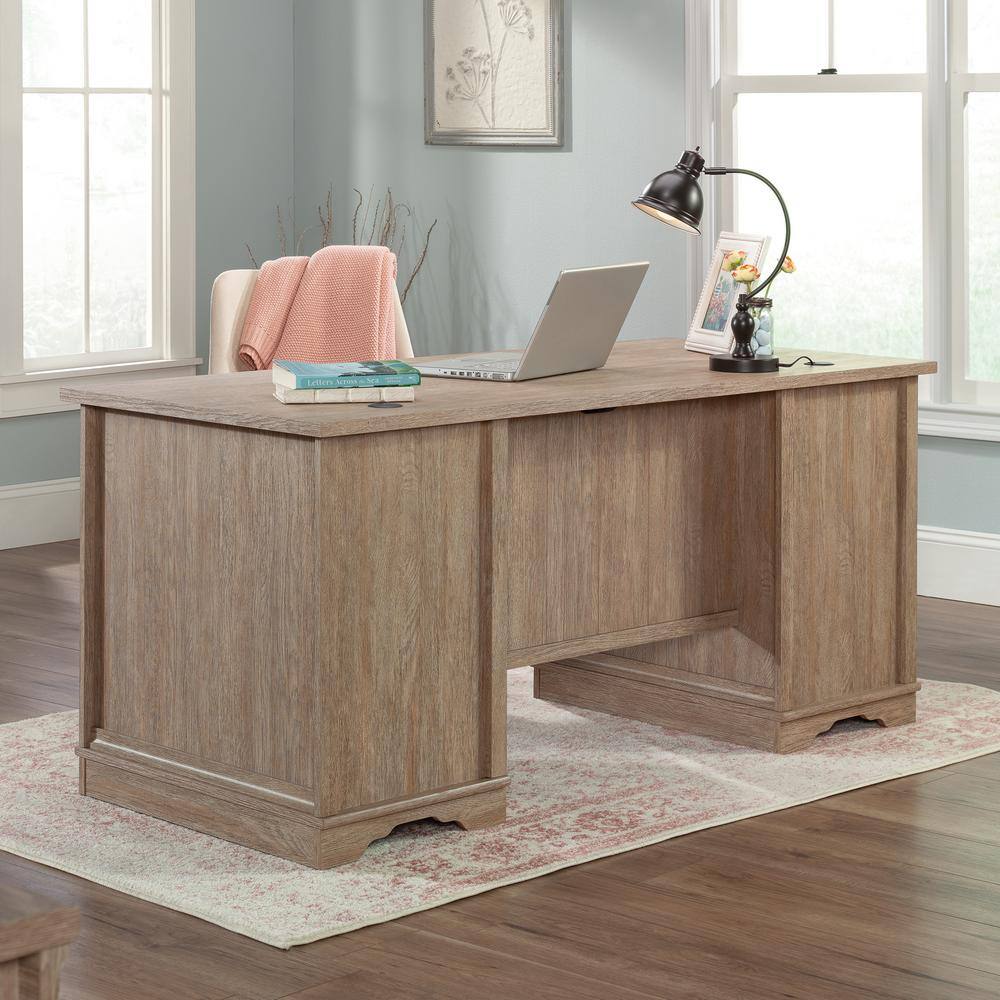 SAUDER Rollingwood Country 65.984 in. Brushed Oak 7-Drawer Executive Desk with Keyboard Shelf 431432