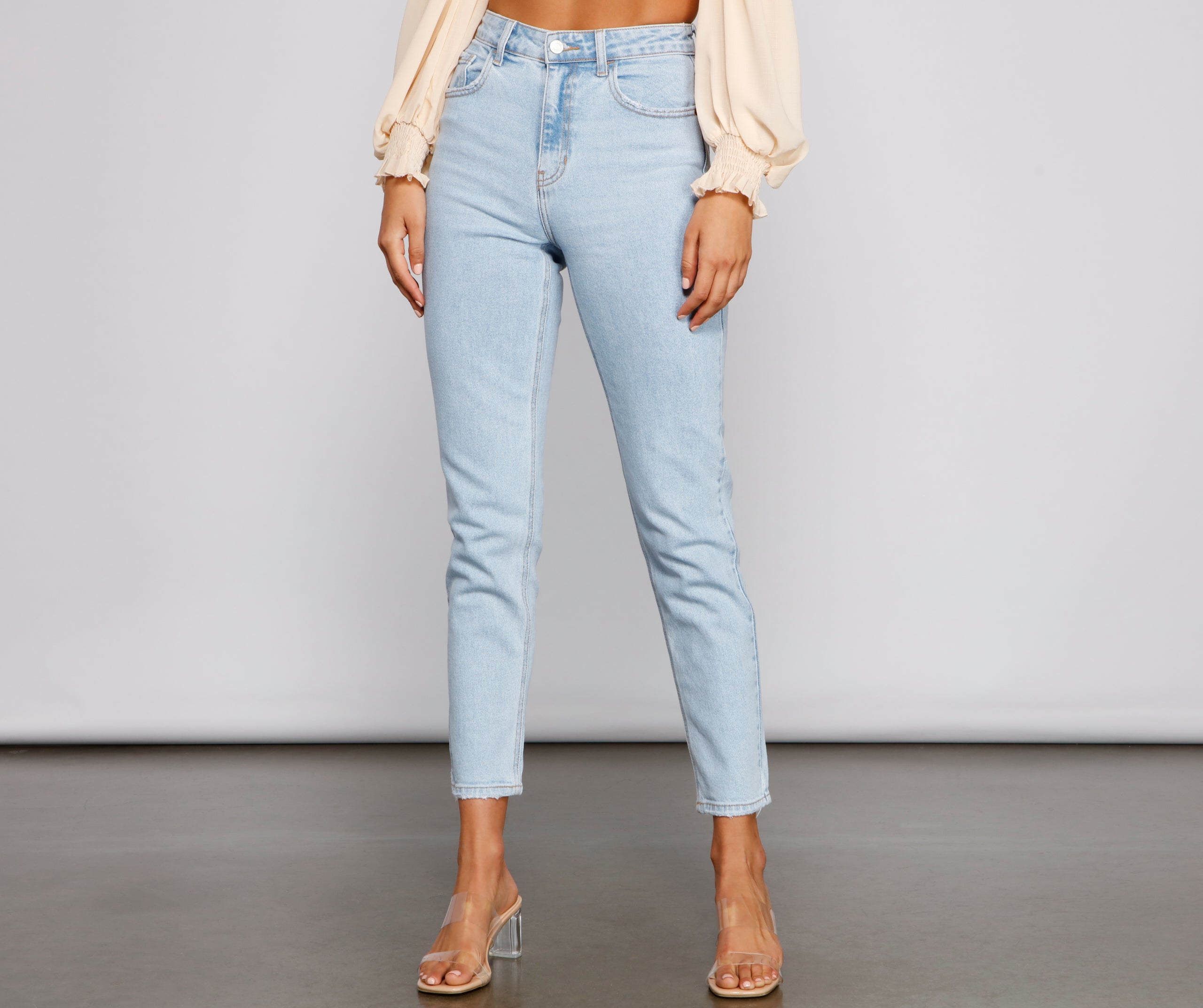 High Rise Chic Cropped Jeans