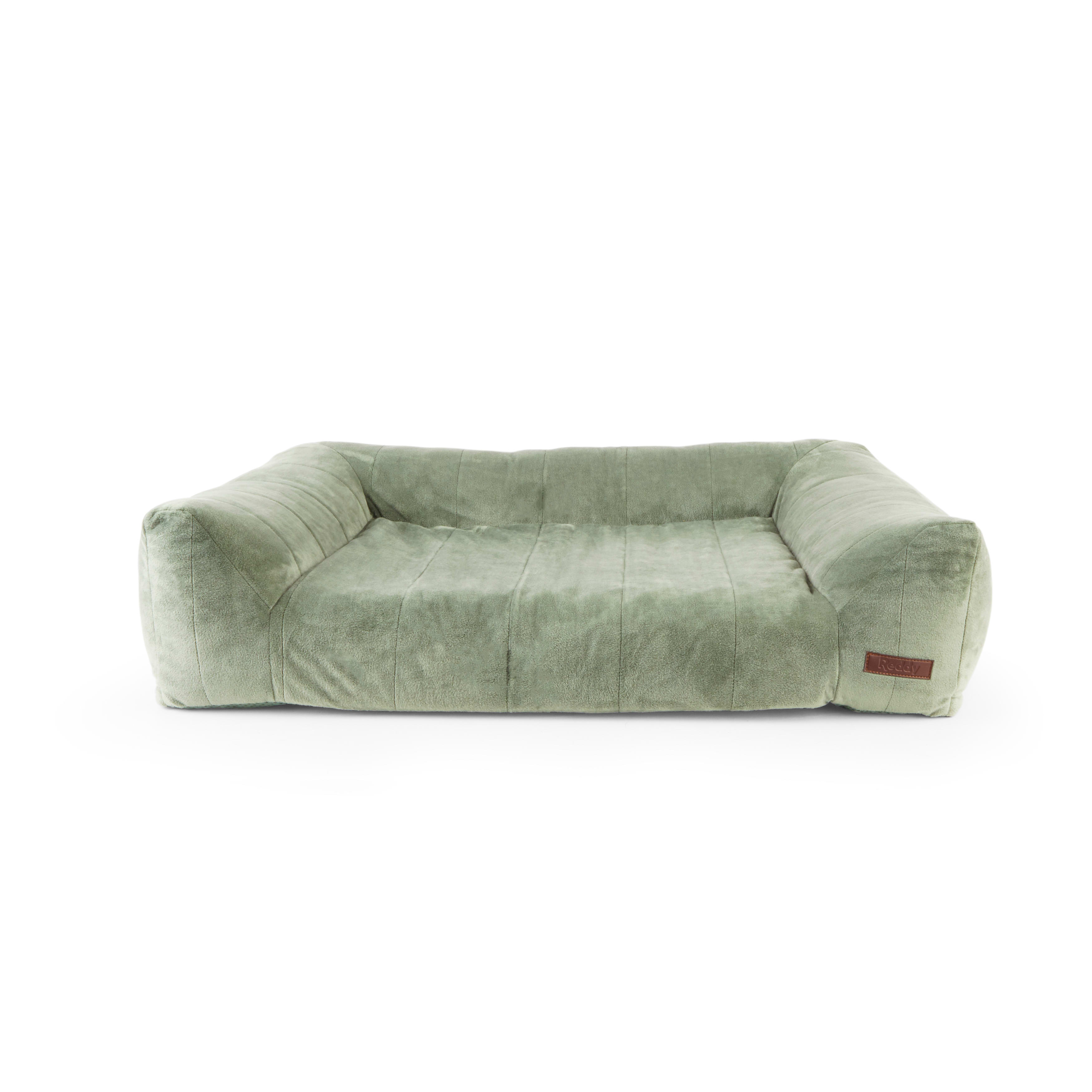 Reddy Quilted Lounger Dog Bed， 32