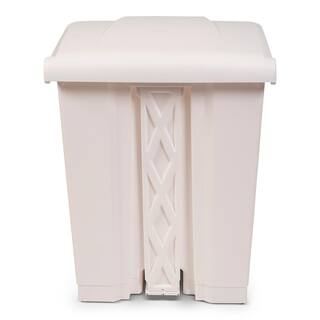 Toter 18 Gal. White Fire Retardant Step-On Trash Can SOF18-00WHI