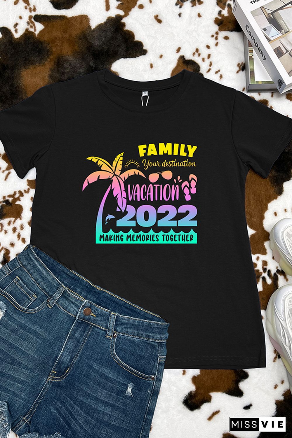 Family Vacation 2022 Graphic Tee Wholesale