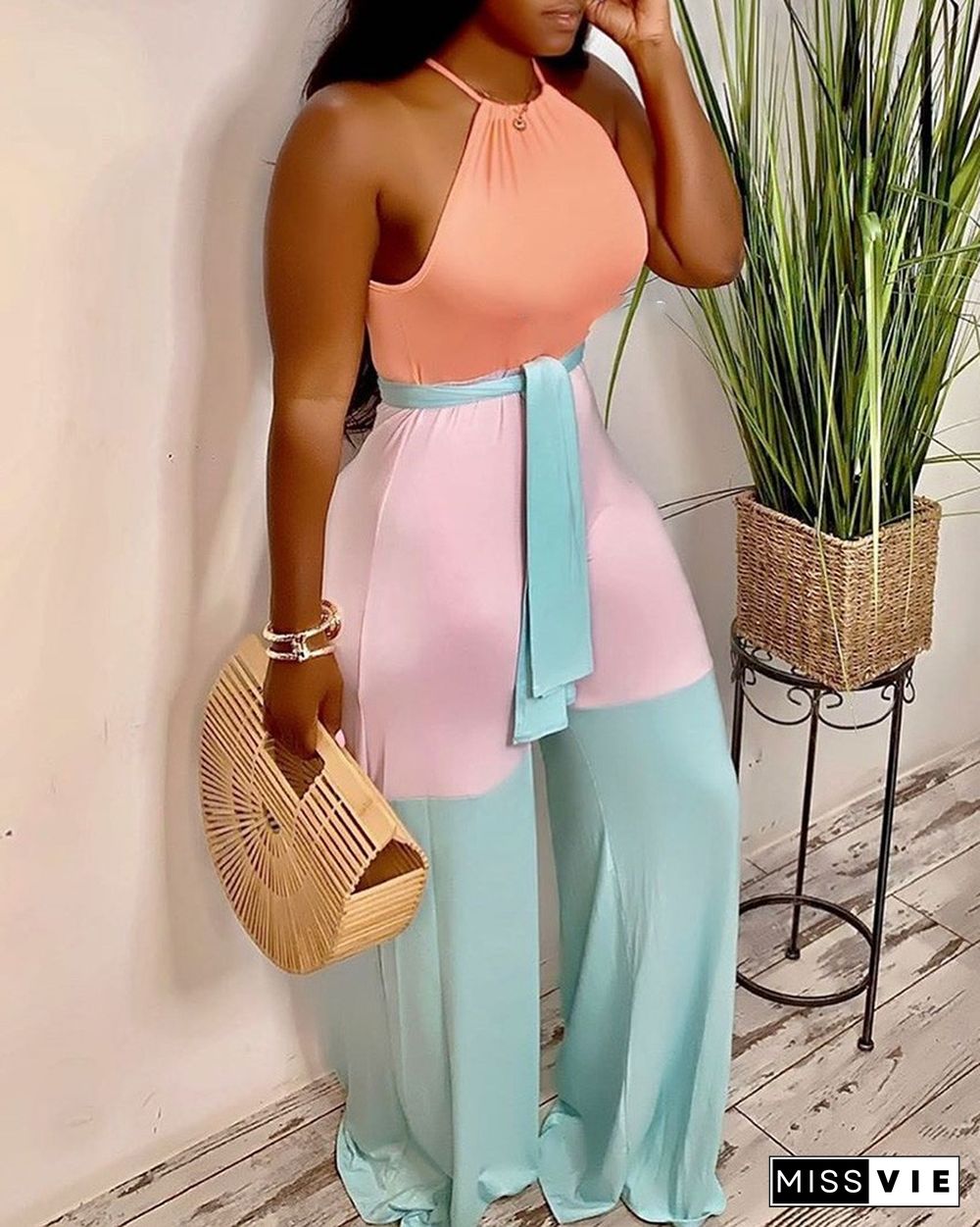 Halter Contrast Color Sleeveless Jumpsuits