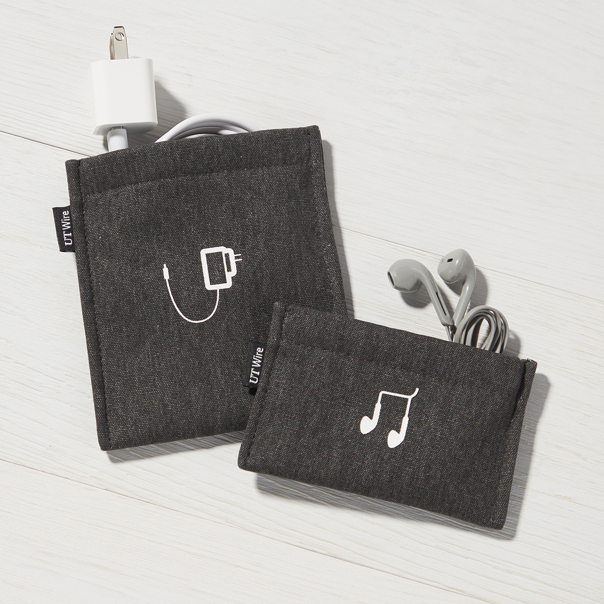 Earphone Accessory Pouch