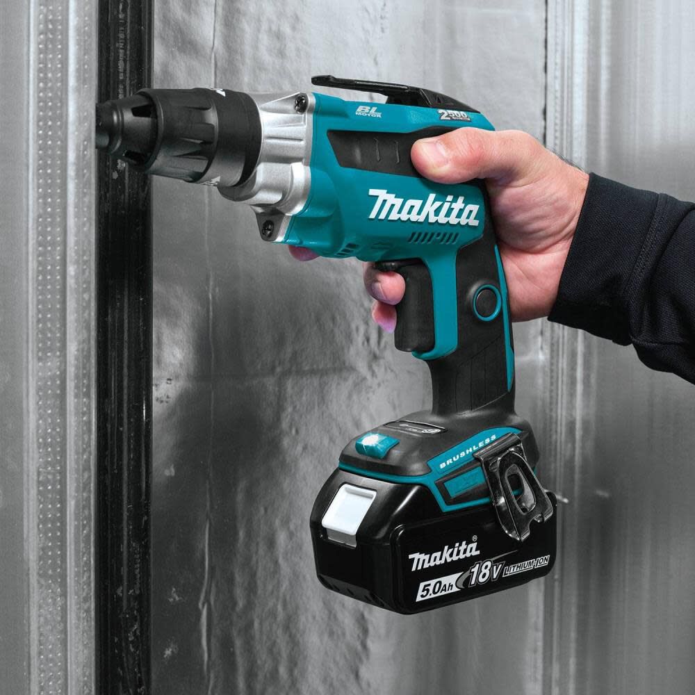 Makita 18V LXT Lithium-Ion Brushless Cordless 2500 RPM Screwdriver Kit (5.0Ah) XSF05T from Makita