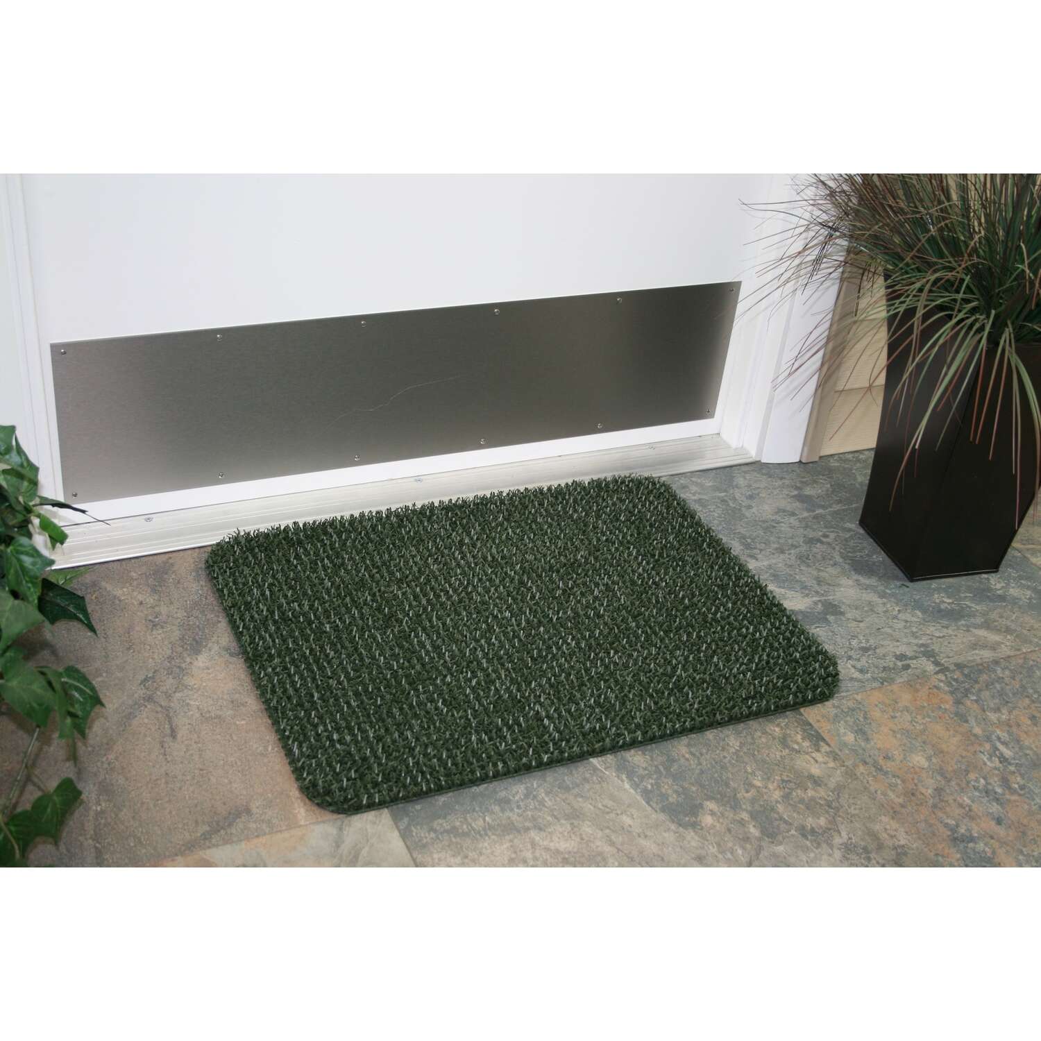 GrassWorx Clean Machine 30 in. L X 18 in. W Evergreen Flair AstroTurf Door Mat