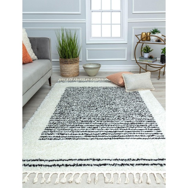 Cosmoliving By Cosmopolitan Bennett Bt35d Shag Stripe Area Rug