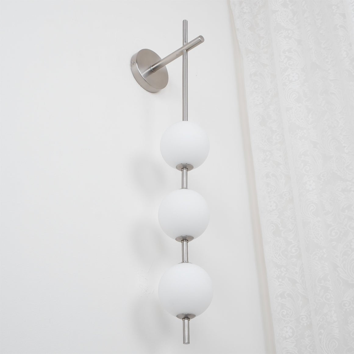 Vertical Globe Plug-in Wall Lamp