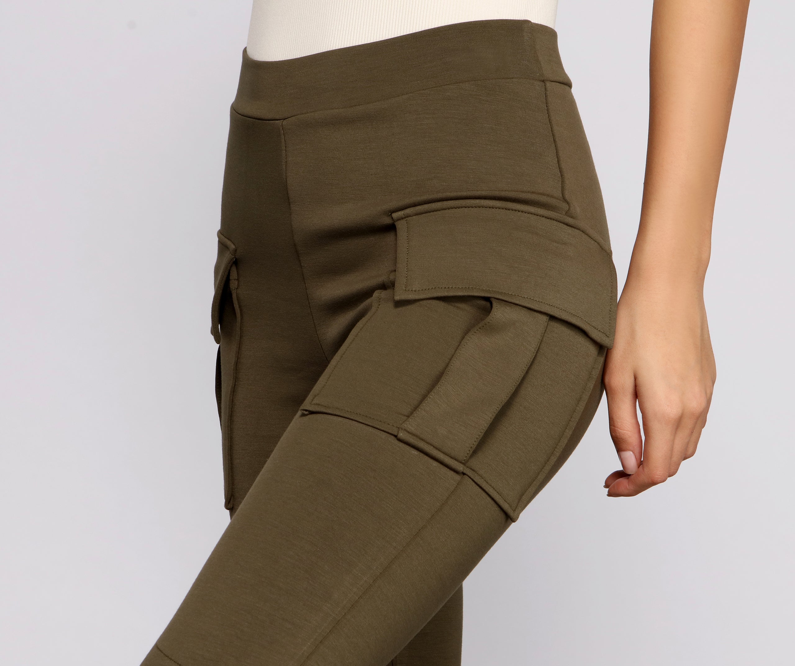 Lead With Style Cargo Detail Leggings