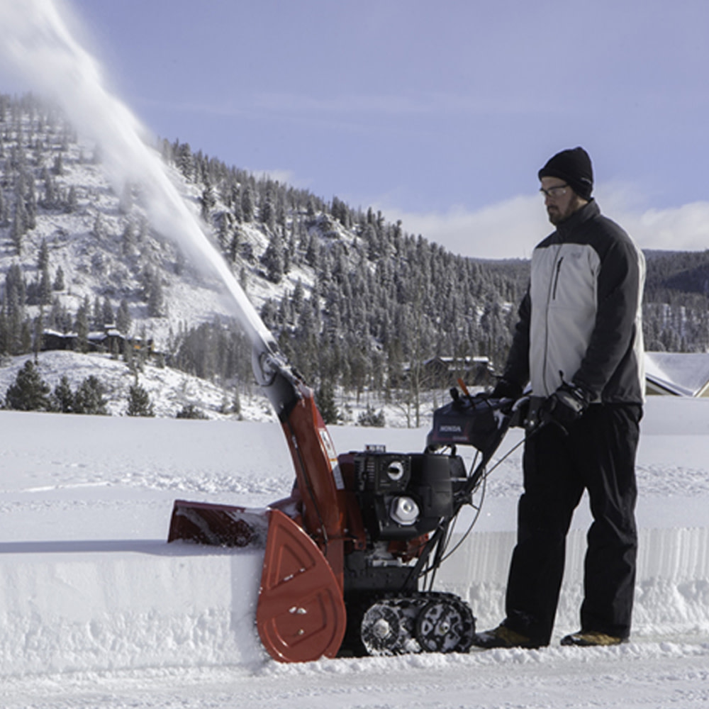 7HP 24In Track Drive Snow Blower ;