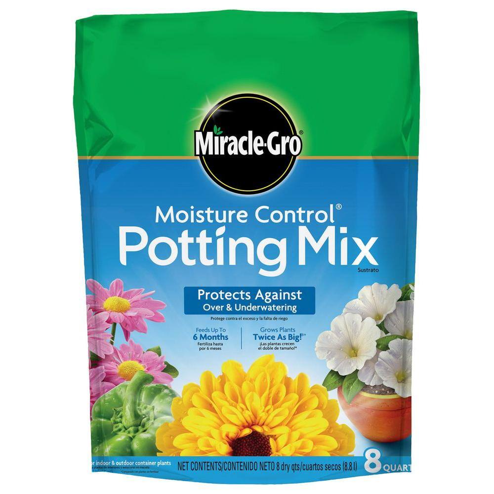 Miracle-Gro Moisture Control 8 qt. Potting Mix 75578300