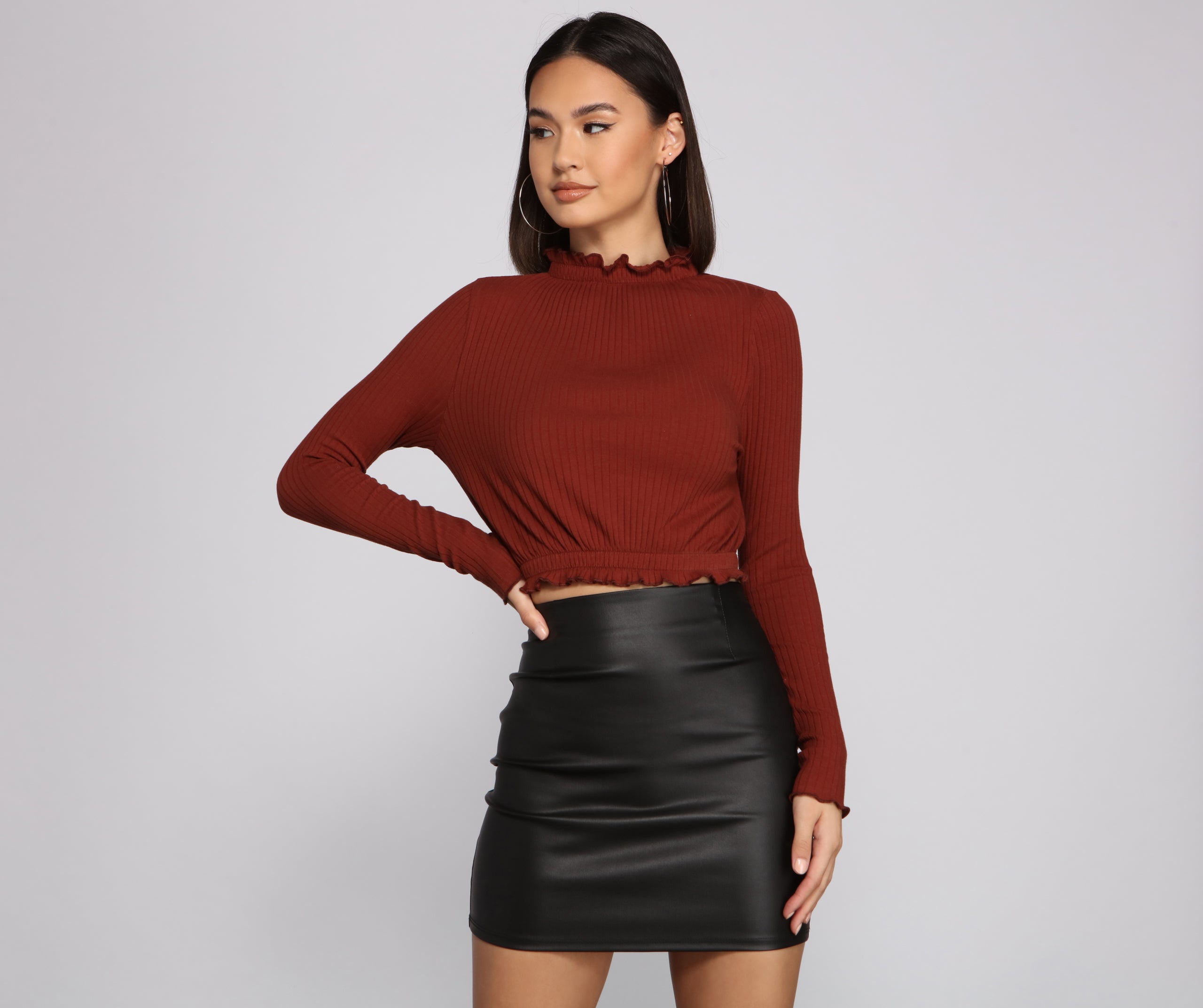 Stylish Babe Mock Neck Crop Top