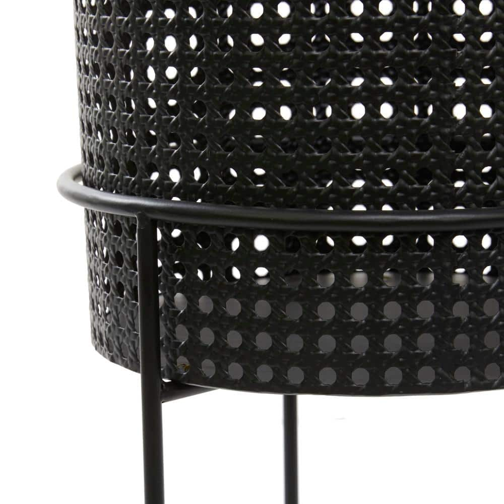 CosmoLiving by Cosmopolitan 23in. Large Black Metal Indoor Outdoor Woven Planter with Removeable Stands (3- Pack) 73866