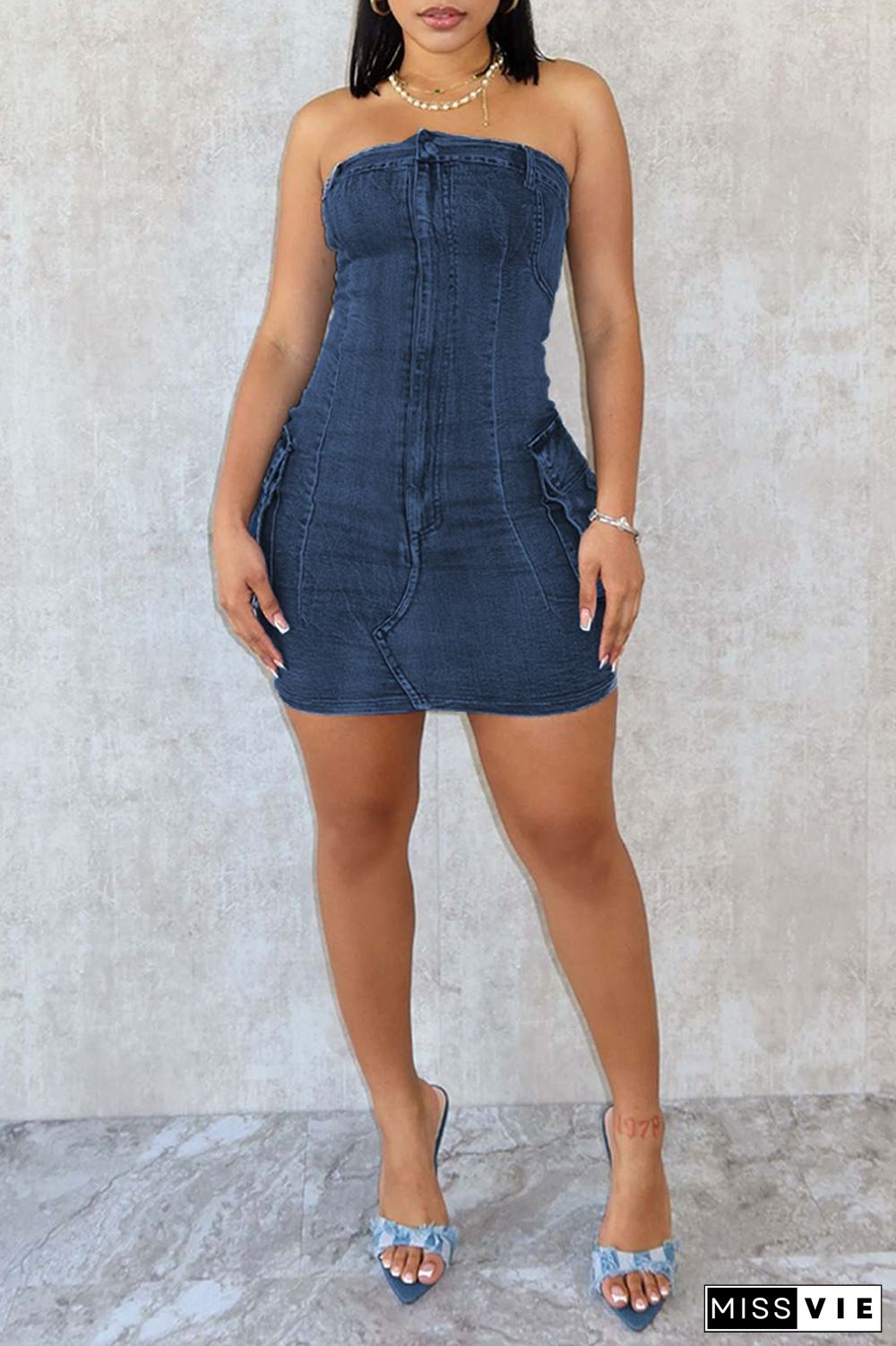 Sexy Solid Patchwork Pocket Buttons Zipper Strapless Sleeveless Skinny Denim Dresses