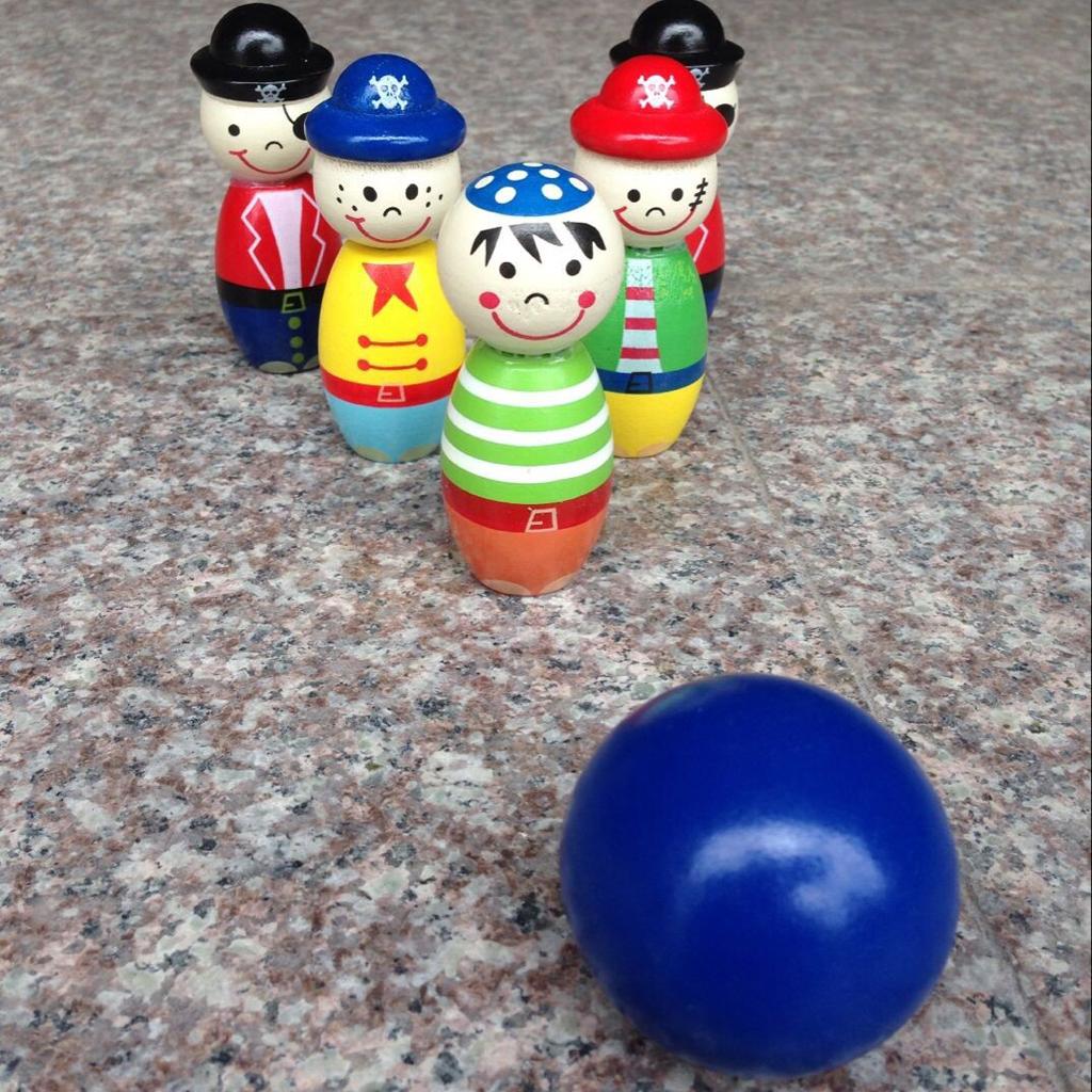 Colorful Mini Wood Cartoon Figure Bowling Set Skittle toys